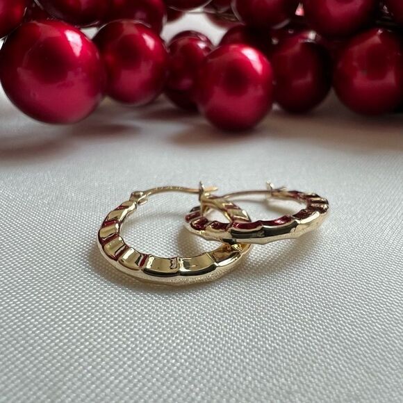 Fancy Hoop earrings 14k solid gold | Minimal | perfect gift | - Picture 10 of 10